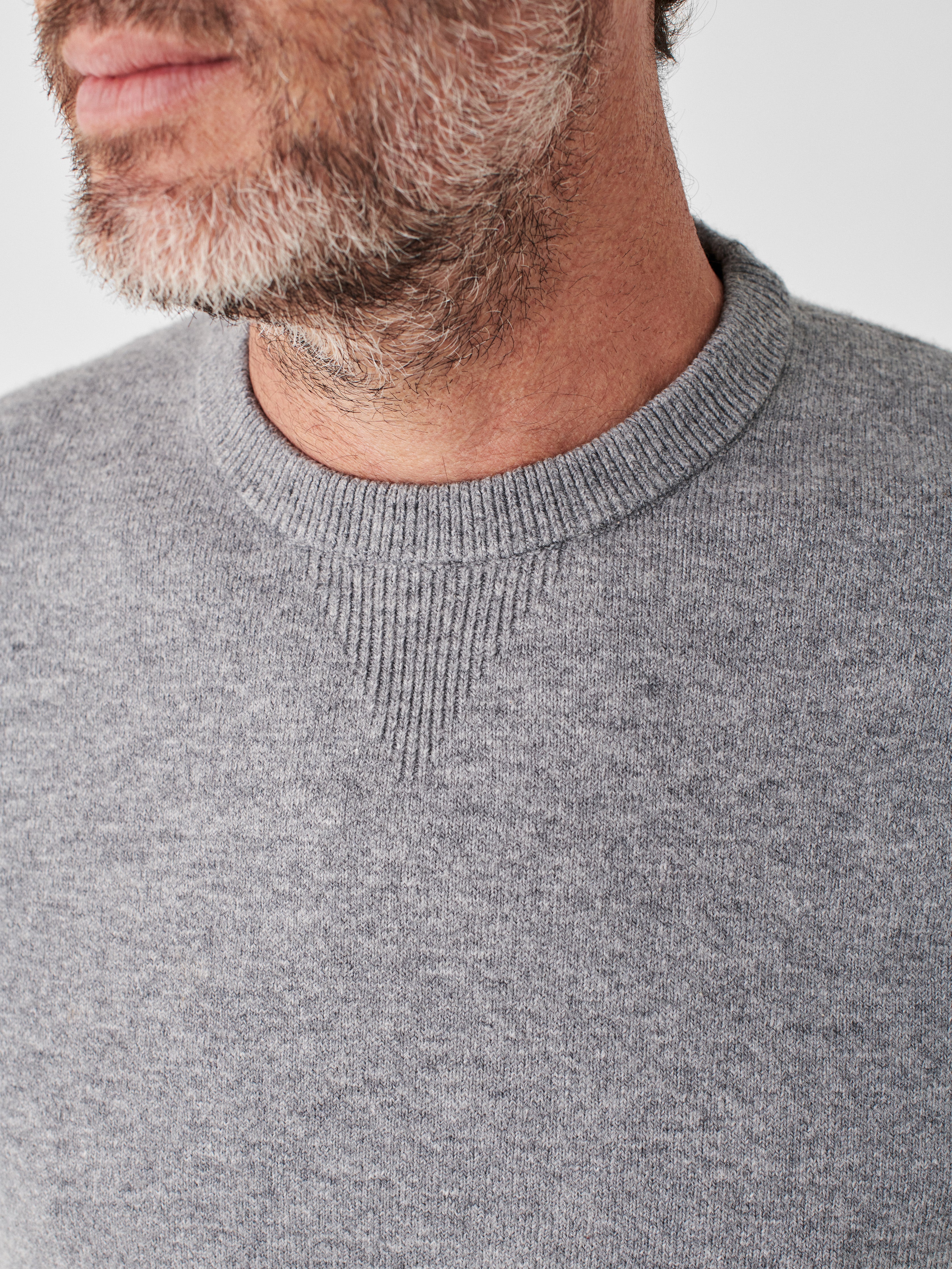 Mountain Crew Sweater - Light Grey Heather