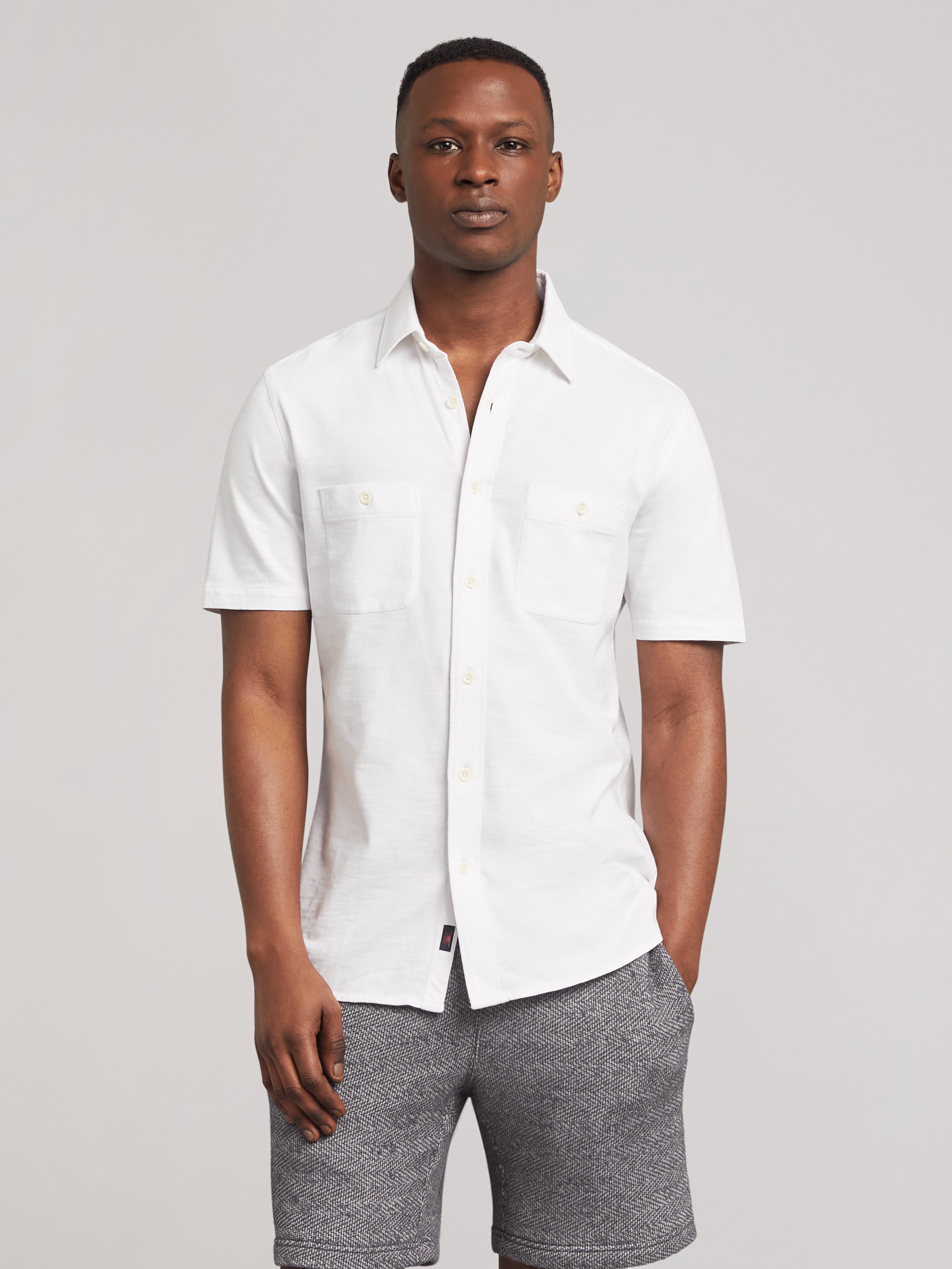 Short-Sleeve Knit Seasons Shirt - White