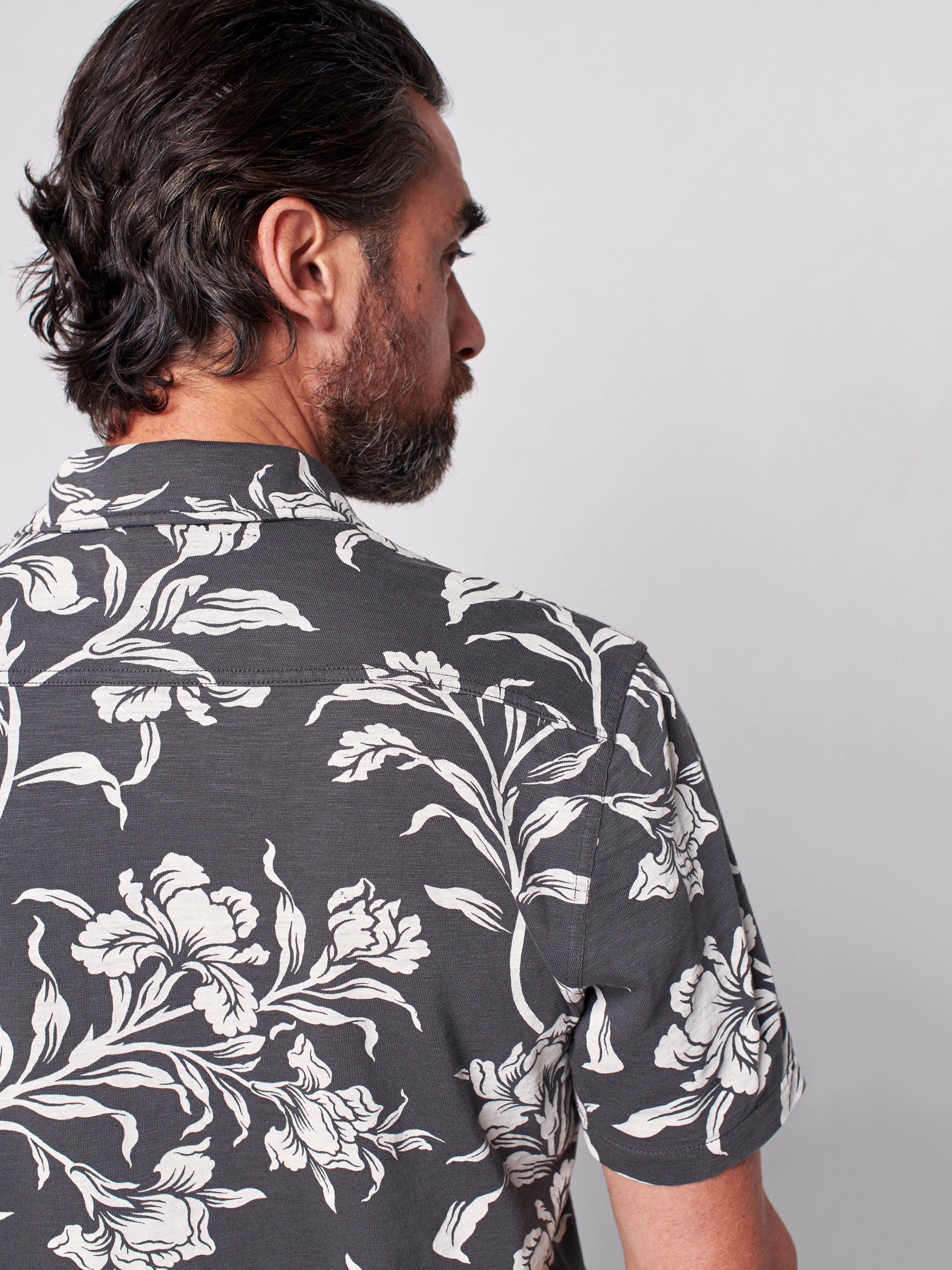 Short-Sleeve Knit Seasons Shirt - Cream Ash Floral