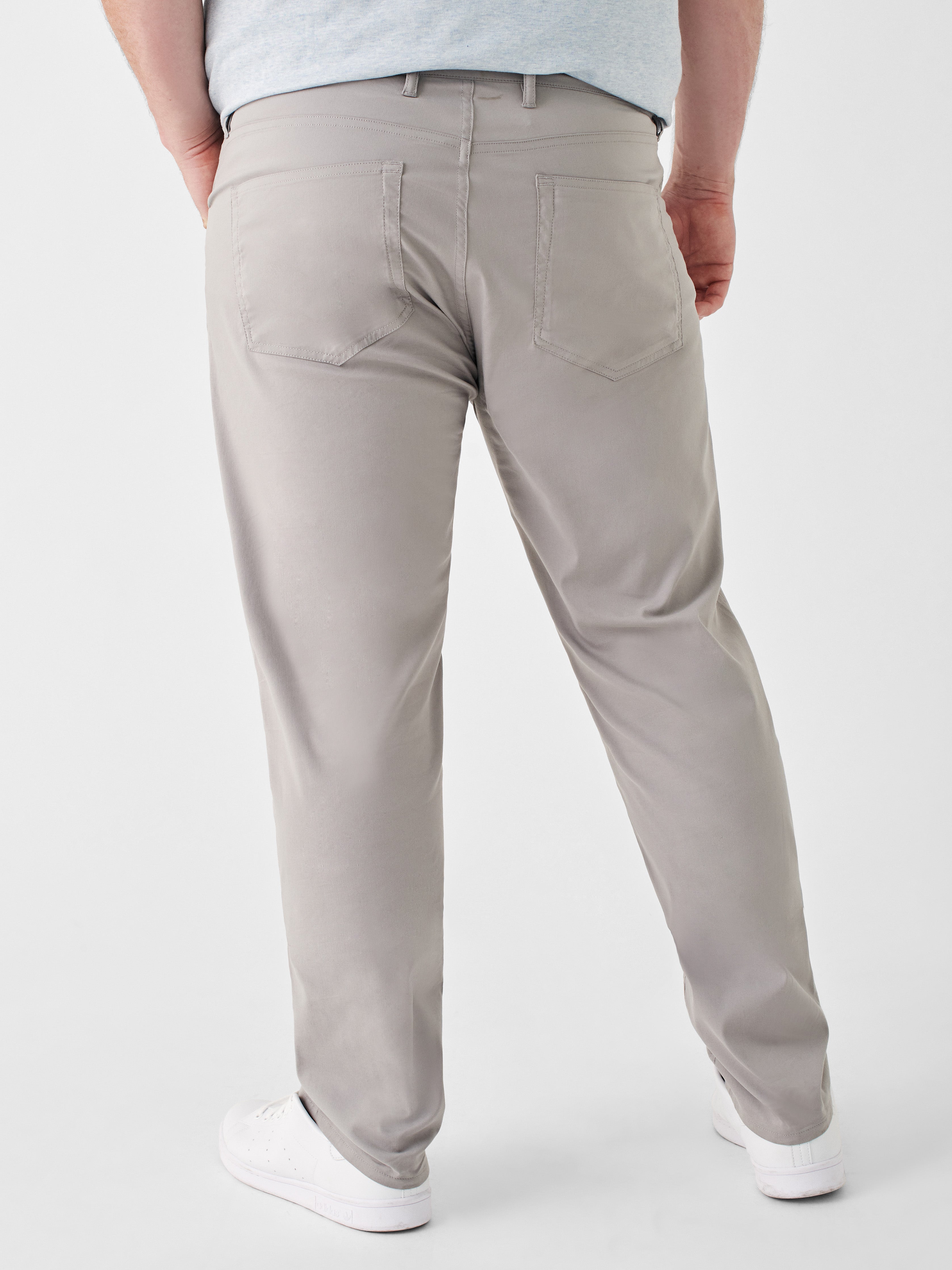 Movement™ 5-Pocket Pant - Fossil