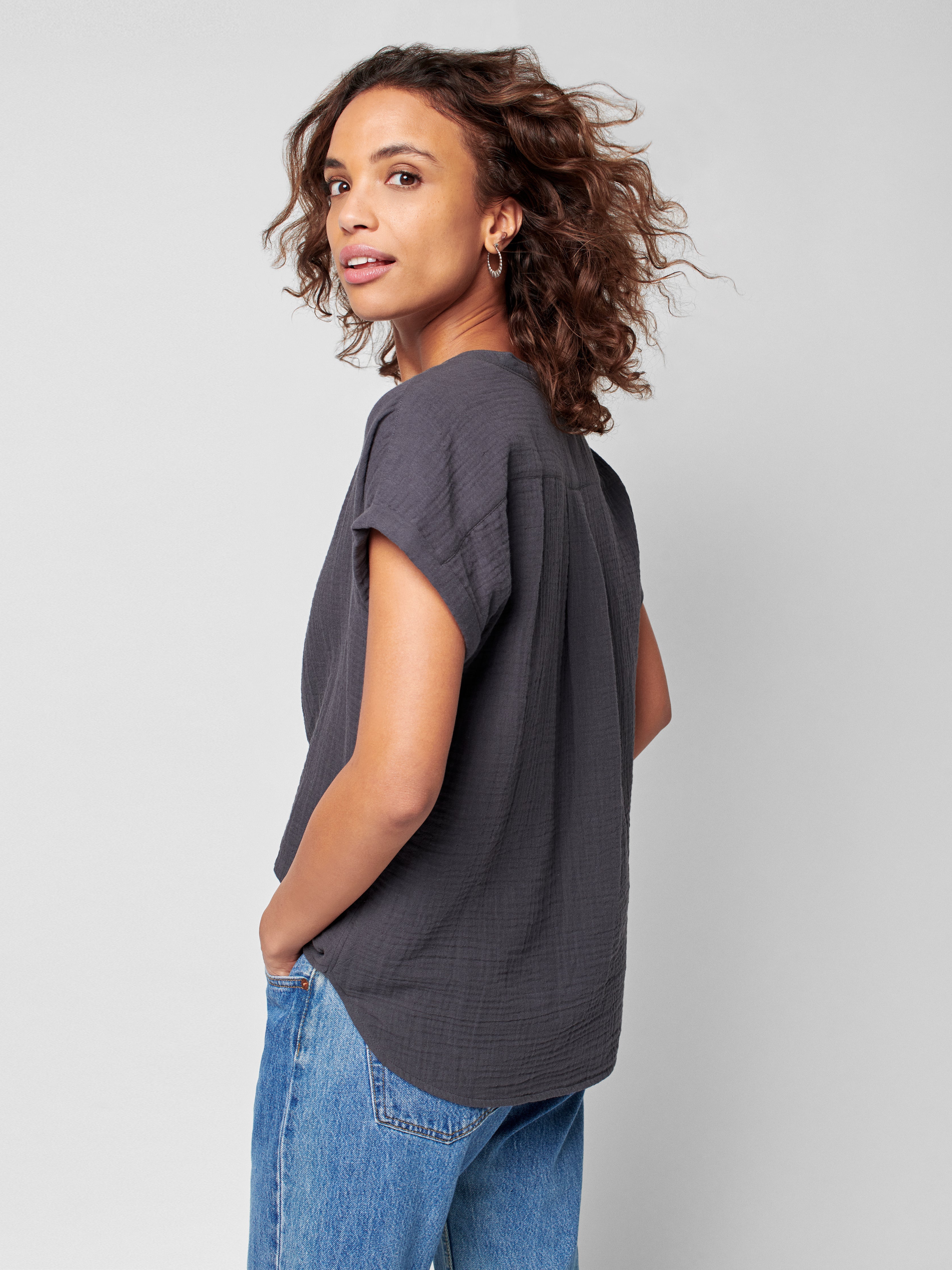 Dream Cotton Gauze Desmond Top - Washed Black